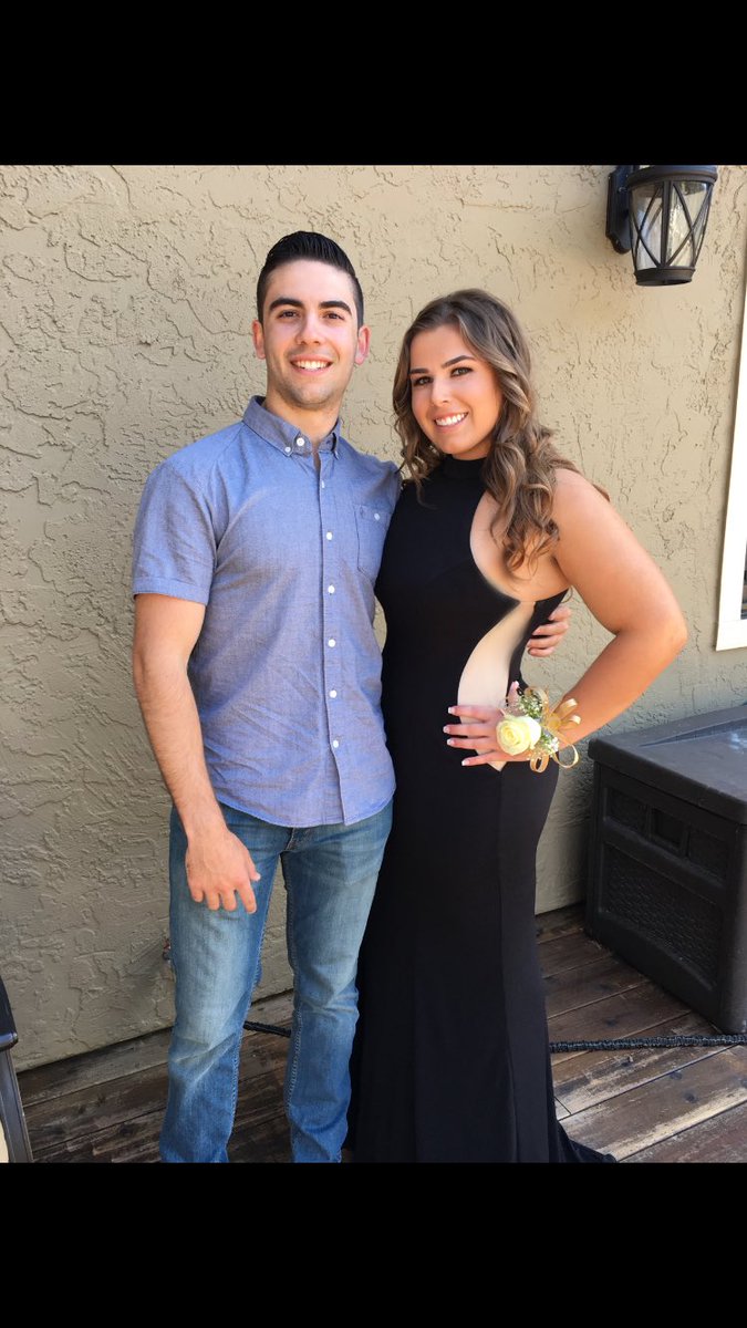 KyleSiwik's tweet photo. @ashley_siwik18  Happy Birthday ash! I can't believe your 18 go kill it out there in college you'll do great!!😎 https://t.co/BoGJkjBaI3