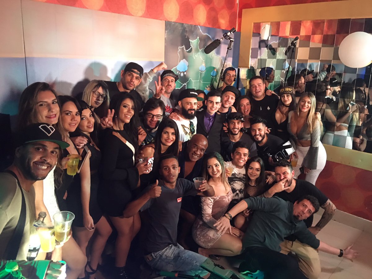 Curtiu o Vale Night? #duducamargo #paniconaband valeu equipe toda <a href="/danielzukerman_/">Daniel Zukerman</a> @Alfinete_Panico