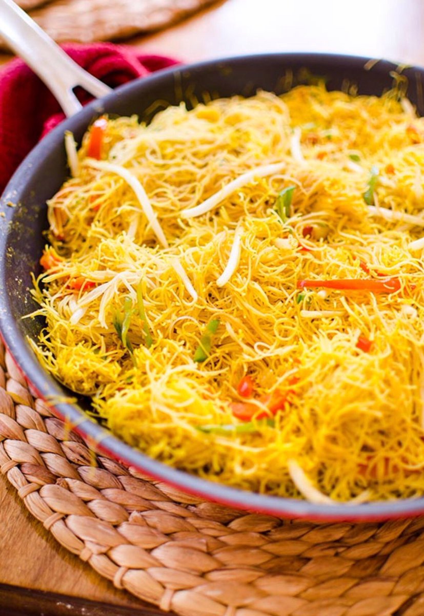 WOW - Singapore noodle #recipe is so easy to make! 

Add peppers, snow peas, sprouts, curry powder + turmeric buff.ly/2t9vDy8 #ad