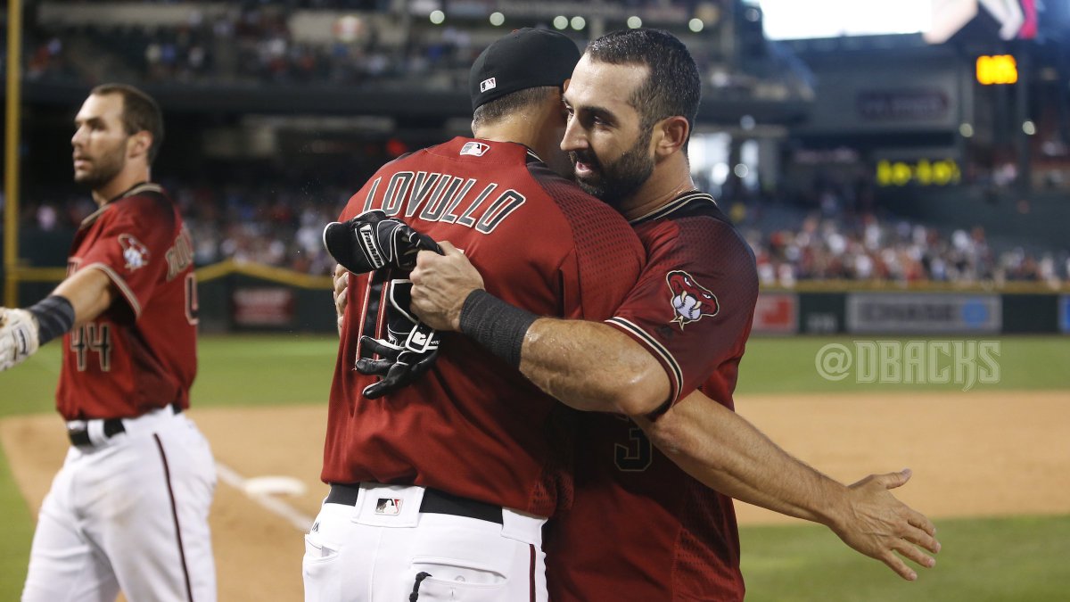 Dbacks's tweet photo. This team. #OurSeason

#BudPerfectMoments https://t.co/XrOr4xybQB