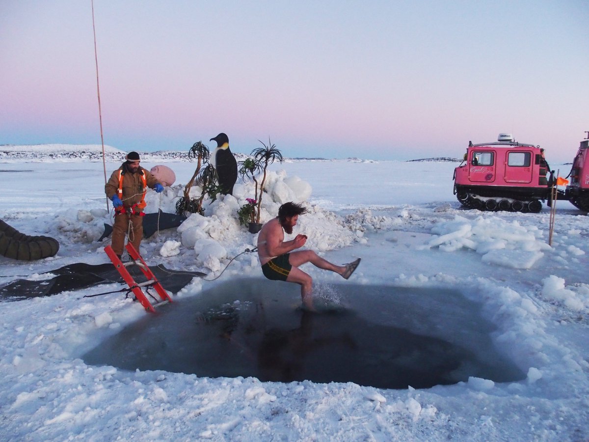 seamuseum_'s tweet photo. To mark the winter solstice we dived into the rituals of explorer Roald Amundsen
👉 https://t.co/95BvbBKdIS
#LibraryByTheSea @FramMuseum ❄️ https://t.co/sdMBHcpdyI
