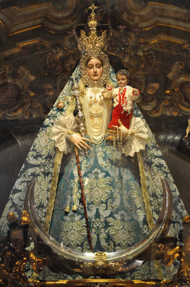 Andalucía, Tierra de María Santísima. Pidamos a la Patrona del Canpo Andaluz para que cese el incendio que azota a nuestra comunidad.