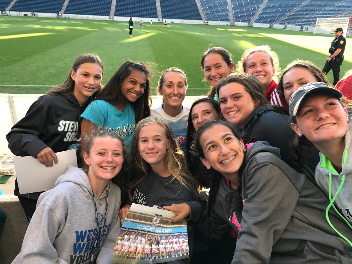 Hawks at the <a href="/chicagoredstars/">Stars FC</a> match vs <a href="/SkyBlueFC/">NJ/NY Gotham FC</a> 
With alumna Summer Green. 
#Hawks4Life