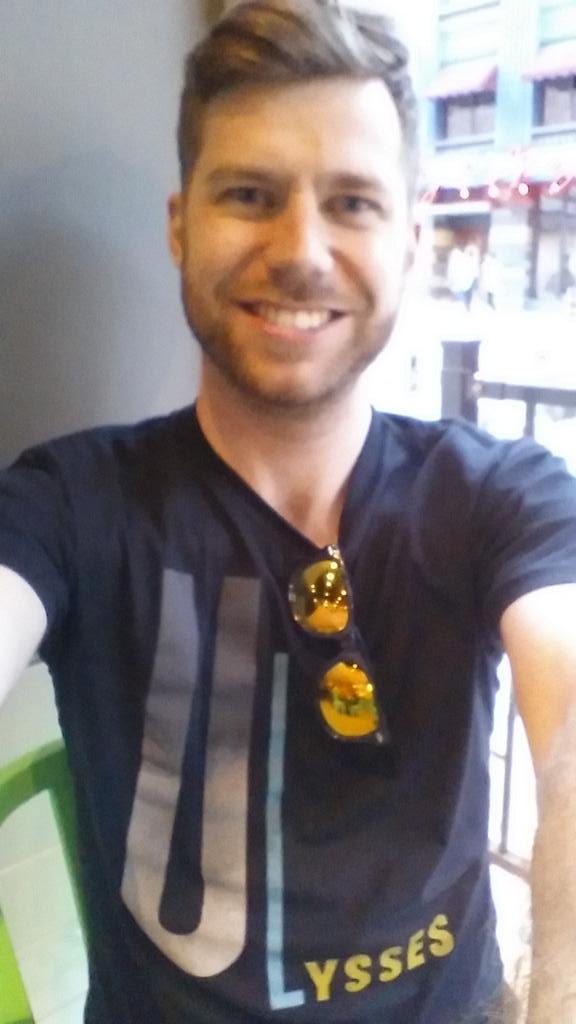 Eric A. Lewis (@eric_a_lewis) on Twitter photo The entirely Irish staff at a random Toronto <a href="/WahlburgersCA/">Wahlburgers Canada</a> loved my shirt--talk about #DiasporicJoyce The entirely Irish staff at a random Toronto <a href="/WahlburgersCA/">Wahlburgers Canada</a> loved my shirt--talk about #DiasporicJoyce