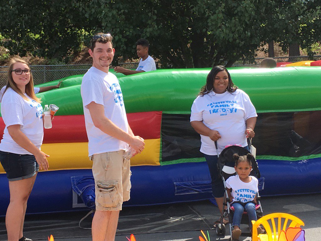 TeamEmmily's tweet photo. Fayetteville Family Fun day! Thanks everyone for an amazing time. 500 strong! @TeamEmmily @cbs4real https://t.co/Jriyy9JxVs