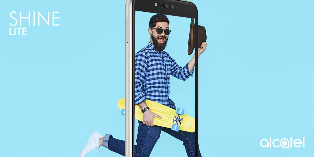 AlcatelmobileMX's tweet image. Deja que los colores exploten desde la pantalla de #ShineLite. #AlcatelEnjoyNow