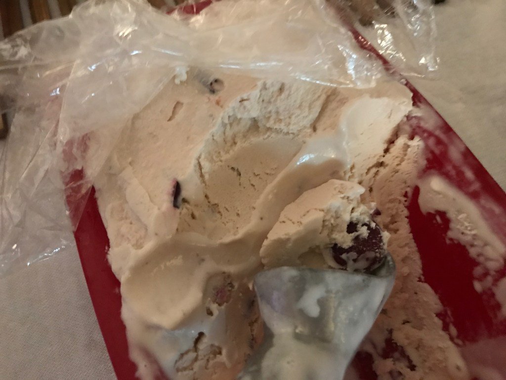 Albums &amp; Ice Cream, edition 5 silagh.wordpress.com/2017/06/25/alb…