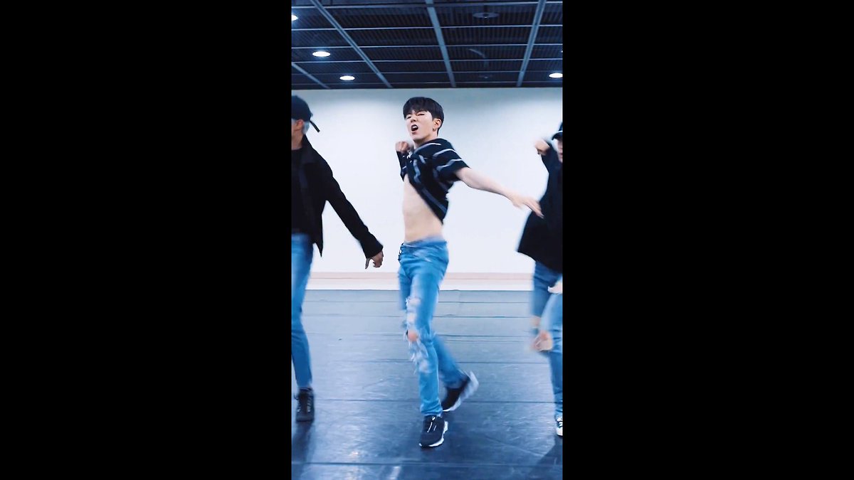 Son On Twitter Kihyun Bares His Abs In Monsta X S Shine Forever