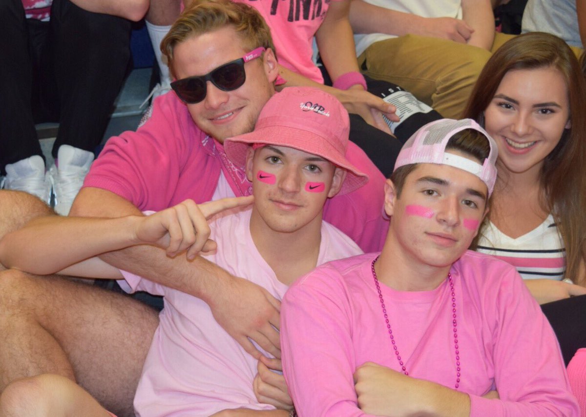 ericlangley_'s tweet photo. Happy birthday to the legend patty Q @pquinn12_ #D1 #rollRevs https://t.co/y0SooEAvPi
