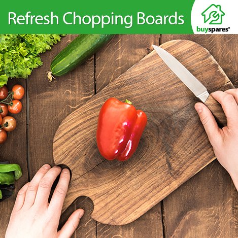 buyspares's tweet image. Tip #4: To help get rid of the odours and sanitise them, rub half a lemon all over the board and then wash it off. #LemonHacks 🍋