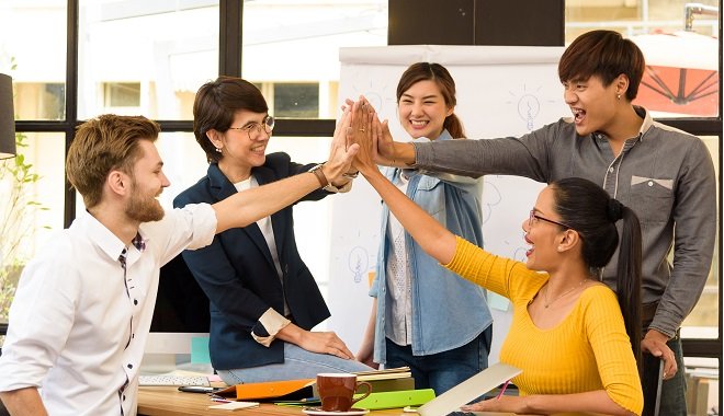 Talents_Box's tweet photo. Le bonheur au travail : une science qui s'apprend. #Entreprise #RH #Empowerment https://t.co/R0k2r624Pk via @ParlonsRH https://t.co/rJO1hJ0qA1
