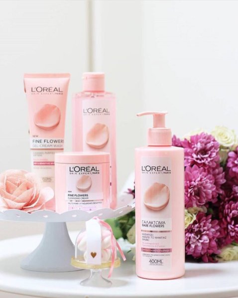 Our kind of Monday night plan: #FlowerCleansing 🌸🌺 & chill 💤 #lorealskin