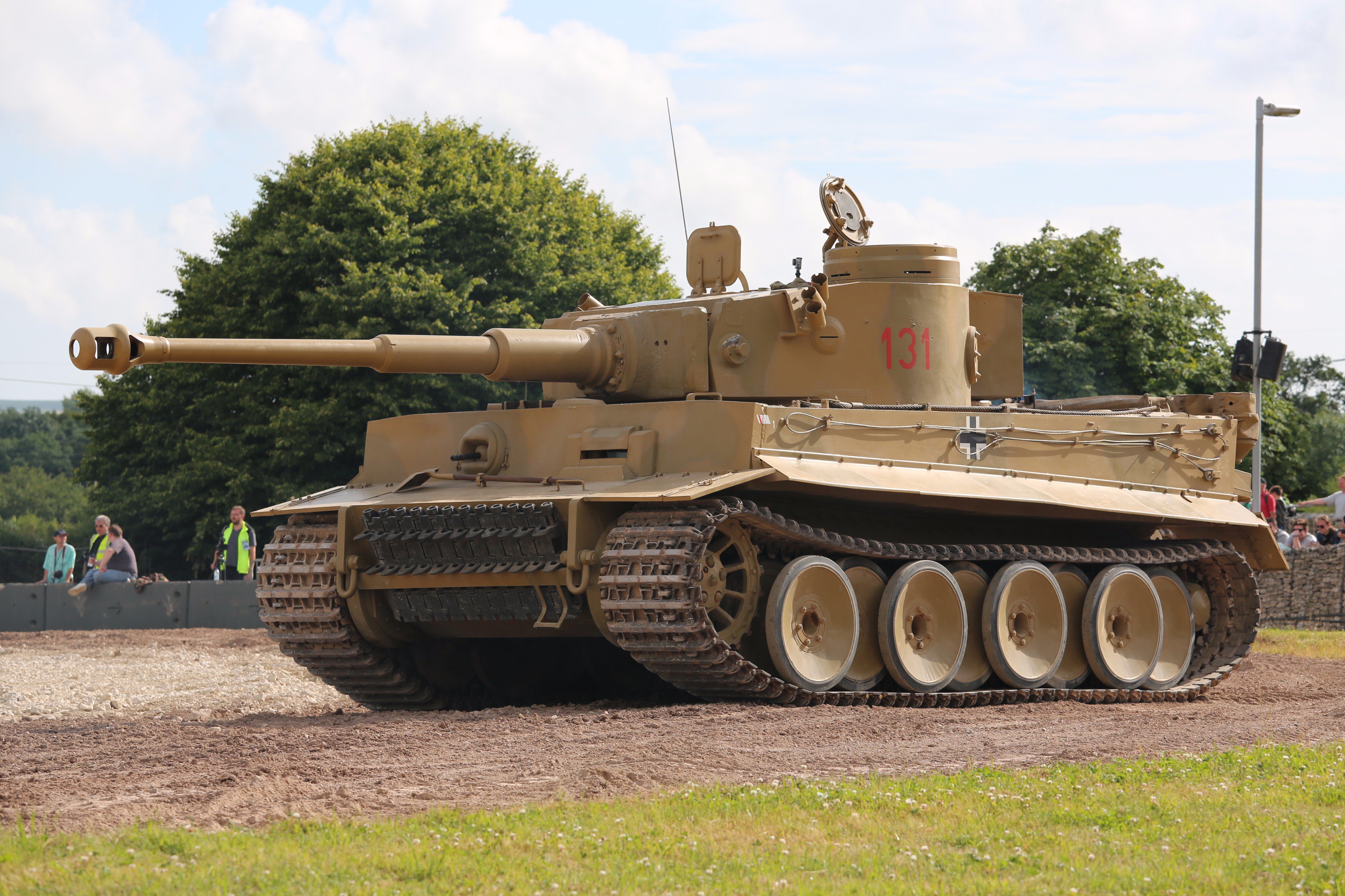 新品未開封】英国コーギー社 タイガー131戦車ボービントン博物館