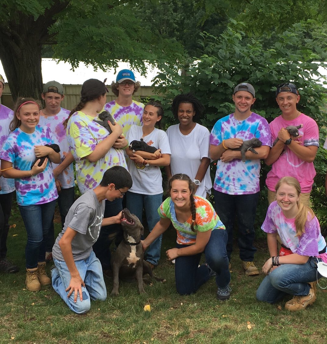 abs_clavijo's tweet photo. Country Roads take me home to the place where I belong π π #asphome #Appalachiaserviceproject https://t.co/tnmUfqrgII