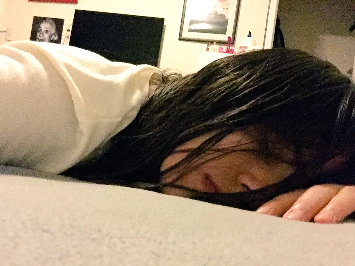 majo_karsavina's tweet photo. Ahí me despiertan para la siguiente marcha ✌🏼😴 #Orgullo2017 #LoveIsLove #PeaceForPride 🏳️‍🌈📢 https://t.co/pOomJKoauj
