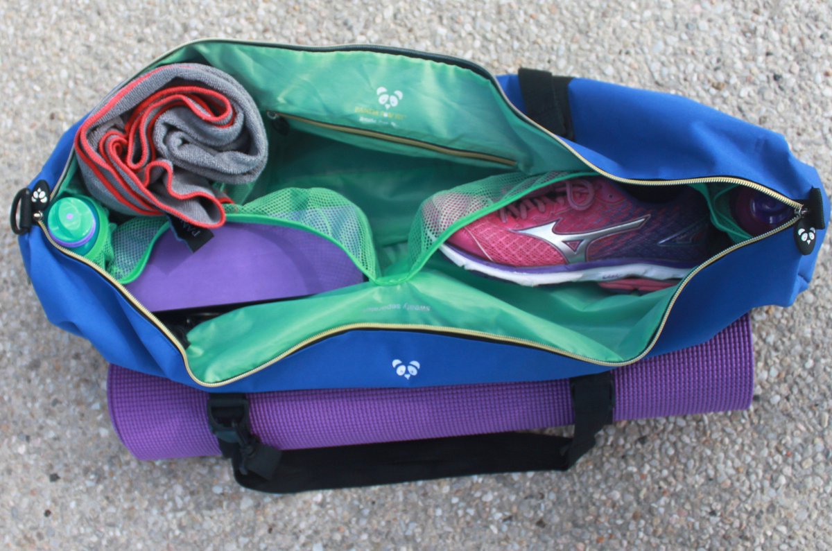 Looking for a yoga mat bag for you or a gift? Enter to win #yogagiveaway #yoga bit.ly/2u5EM7m Yoga mat fits in side bag- cool!
