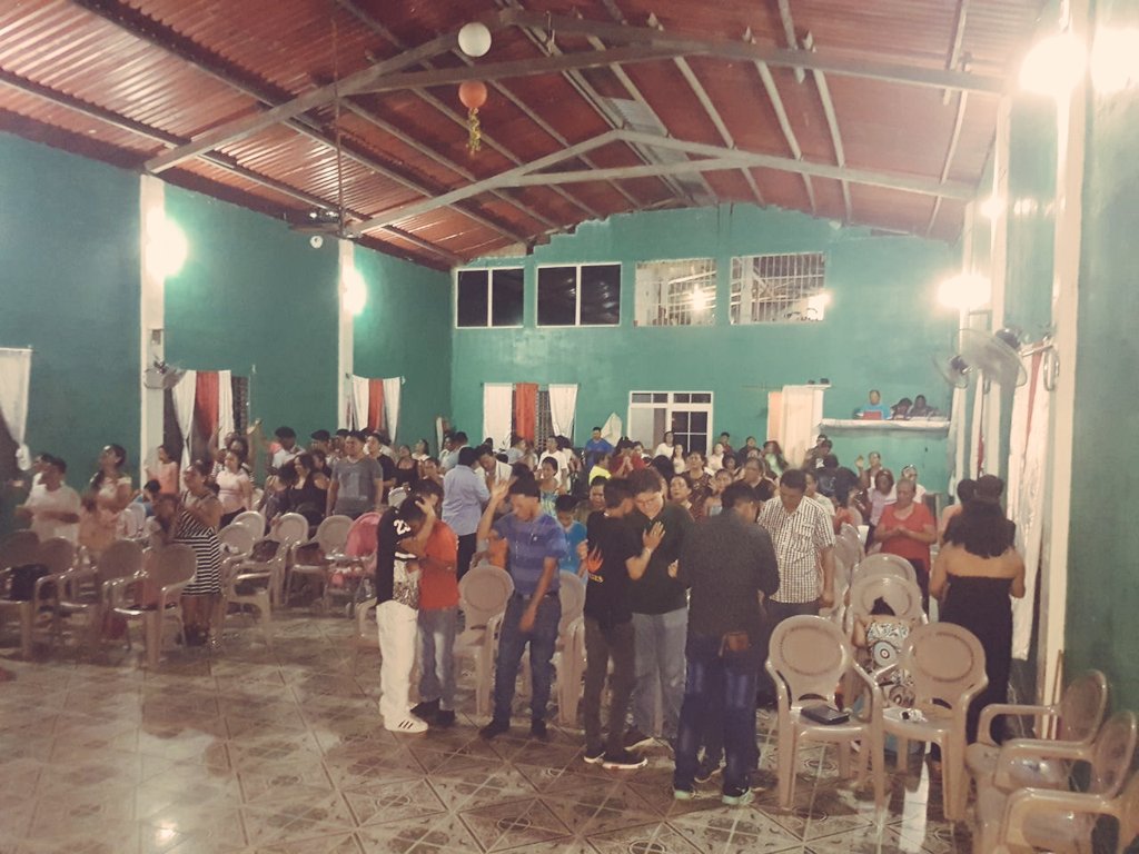 Ayalabendicion_'s tweet photo. Hoy un culto de 
Liberación 
Por haber cumplido 
La meta de los 40 ayunos 

#MEDES
#AlfaYOmega https://t.co/s1ZaMvbcpR
