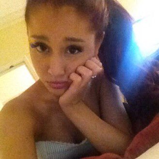 toyoubutera's tweet photo. I shouldn't have blinked #HappyBirthdayAriana https://t.co/5KZQMByL4Q