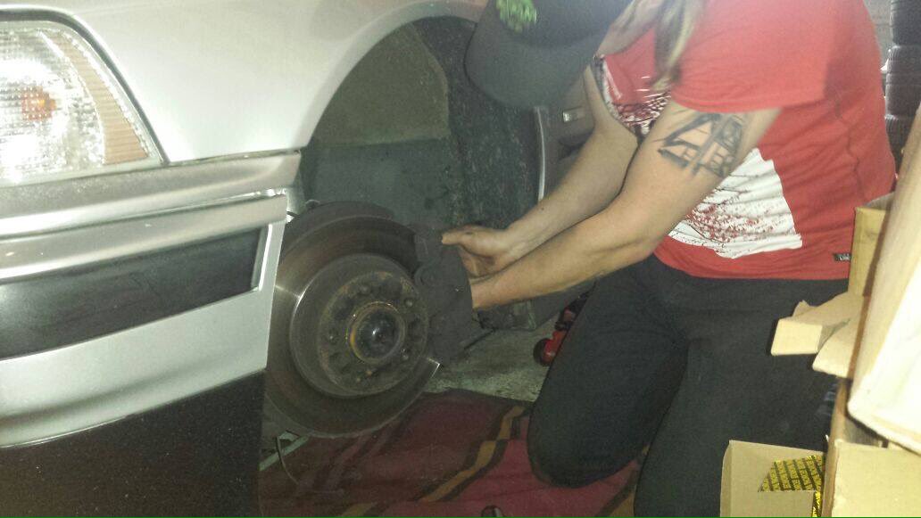 TeamE36's tweet photo. A few days after our youngest E36 got 19, ELMA got new brake pads!
#TE36 #repairs #E36 #BMWE36 https://t.co/0uJj21gnGs