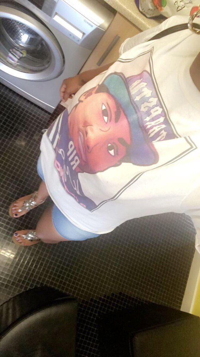 goldboo_'s tweet photo. #ripkyree yesterday was your day #fuckcancer #babycakes #goldboo https://t.co/Ba4cRJvCR2