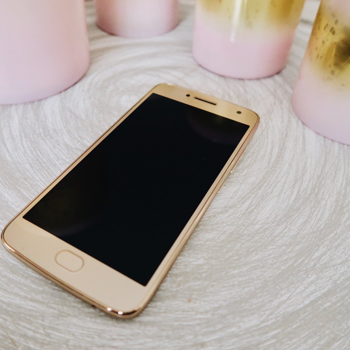 TheSpotlightBE's tweet photo. De Lenovo Moto G5 Plus is fantastisch en budgetvriendelijk! Bekijk de review op https://t.co/oeyaboPNge https://t.co/PIO5U2mGoY