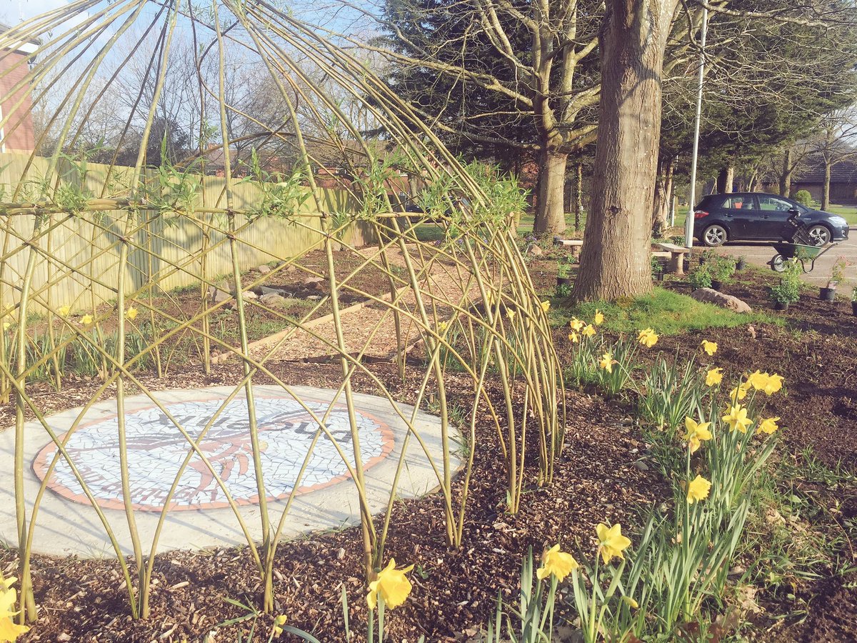 BenSkinner85's tweet photo. The @CLFHereford1 have been working with #PhoenixBereavement & @SaxonHall to create the #SunshinePath for bereaved children. #CoopStories https://t.co/FKmkJvcdEL