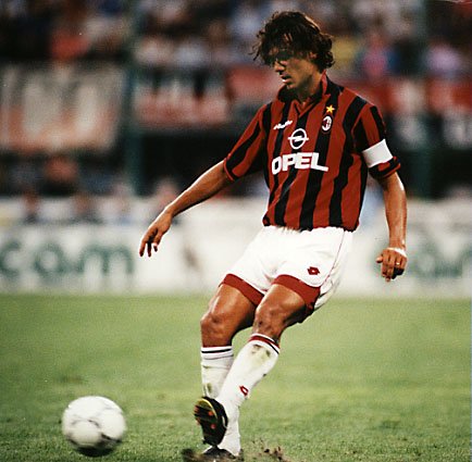 _Numero14's tweet photo. Buon compleanno #PaoloMaldini #3 #WM94 @ant8nella https://t.co/mymYBRnPyA
