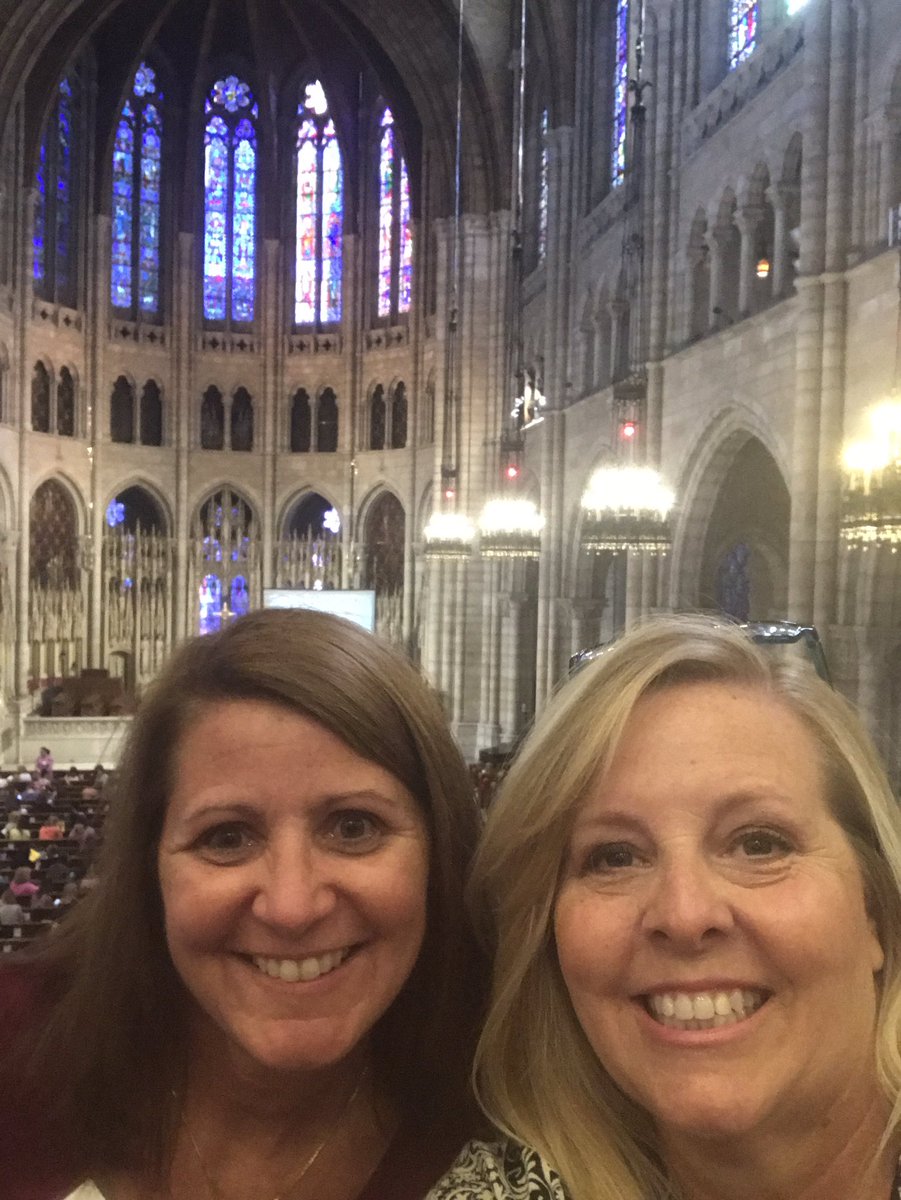JennyLenz's tweet photo. Columbia University Reading Institute begins! @shharriman #TCRWP https://t.co/7WYB0RkAJ3