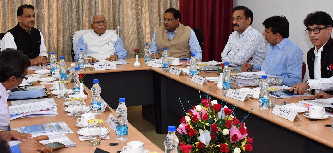 cmohry's tweet photo. Union Minister @RajivPratapRudy &amp; CM @mlkhattar reviewed the various skill development schemes in a meeting at Chandigarh today. https://t.co/2rwnIXs59f
