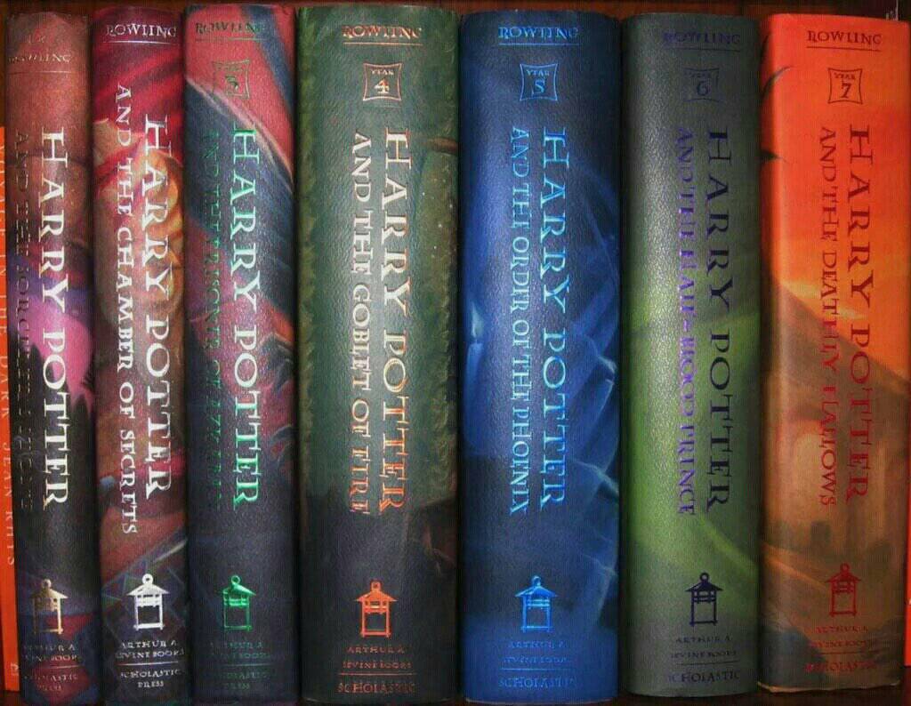 Harry Potter turns 20 today. 
Retweet if you've read all 7 of these wonderful books. 

#HarryPotter20