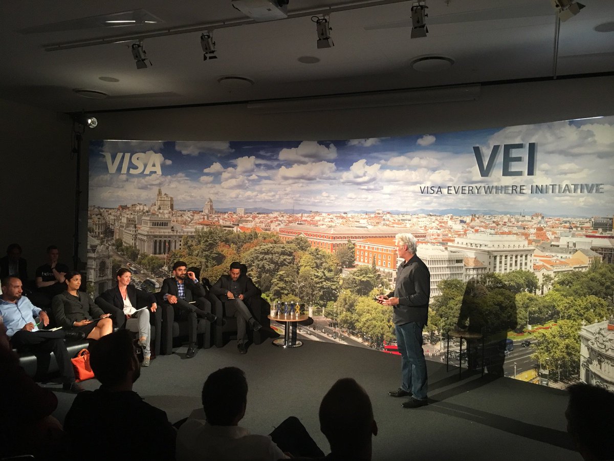 vespernow's tweet photo. @Vespernow en train de pitcher pr le #Visaeverywhereinitiative challenges à @money2020 📲🍸🇫🇷cc @businessfrance @CCILYONMETRO @leprogreslyon https://t.co/zUYE78pHNJ