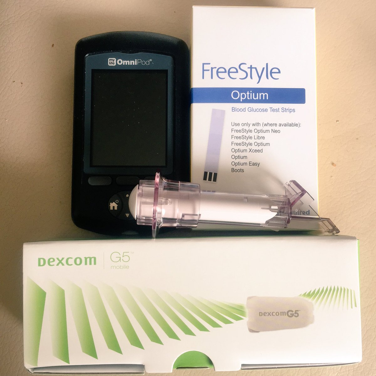 poppyeliza's tweet photo. Soooo my #dexcomg5mobile has arrived. This is part of my life as a #type1diabetic #t1d https://t.co/6WdpOwYWgb