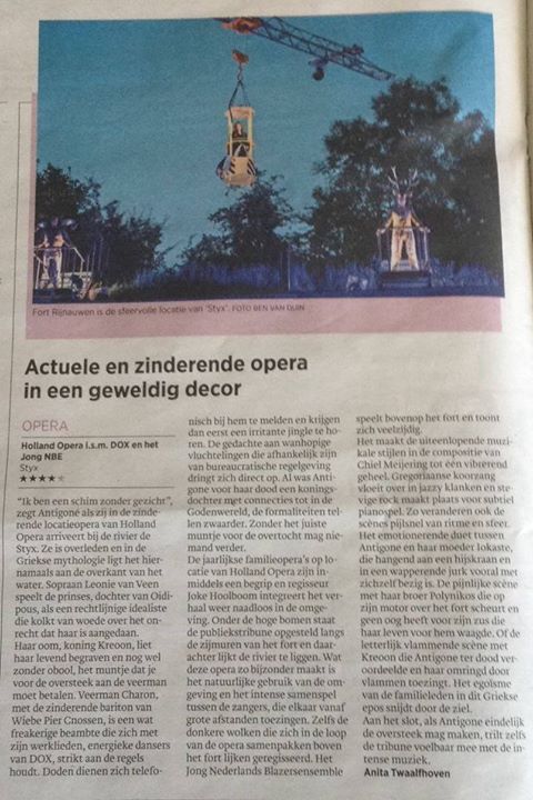 hollandopera's tweet image. TROUW - 4 STERREN | "Actuele en zinderende opera in een geweldig decor" #styx #operaopfortrijnauwen @wijzijnDOX @jongNBE @fortbijrijnauwe