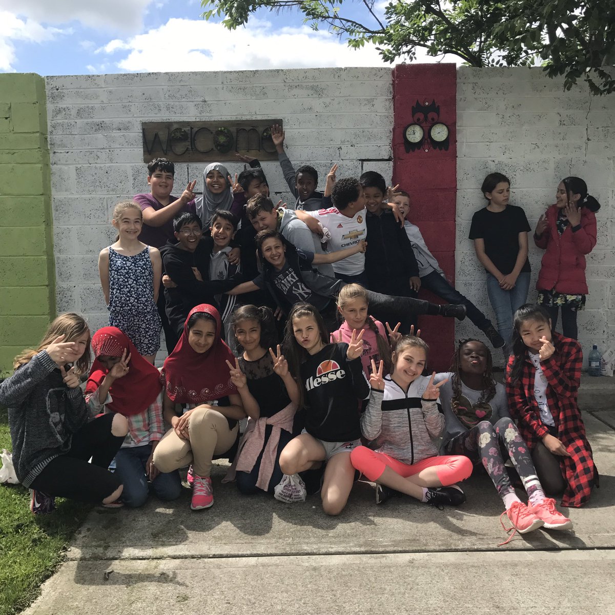 eskerpaula's tweet photo. I'm gonna miss this fantastic bunch! #endofyear #schoolgarden #5thgreen https://t.co/BK4ob3n3xN