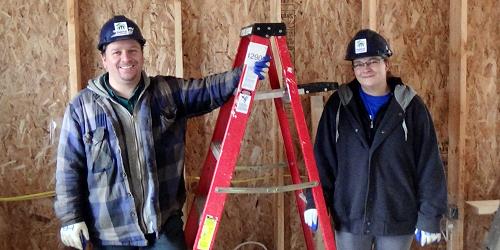 Josh & Tasha, who met @YESShelterPtbo, get keys to new @HabitatPtbo #Warsaw home Jun 27 - kawarthanow.com/2017/04/02/cou… https://t.co/g3xk7Cv6HR