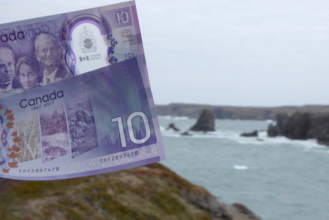 bankofcanada's tweet photo. Happy Discovery Day #NFLD! See @TownofBonavista on #banknote150, available at financial institutions @NLtweets https://t.co/VRJKlHskzq