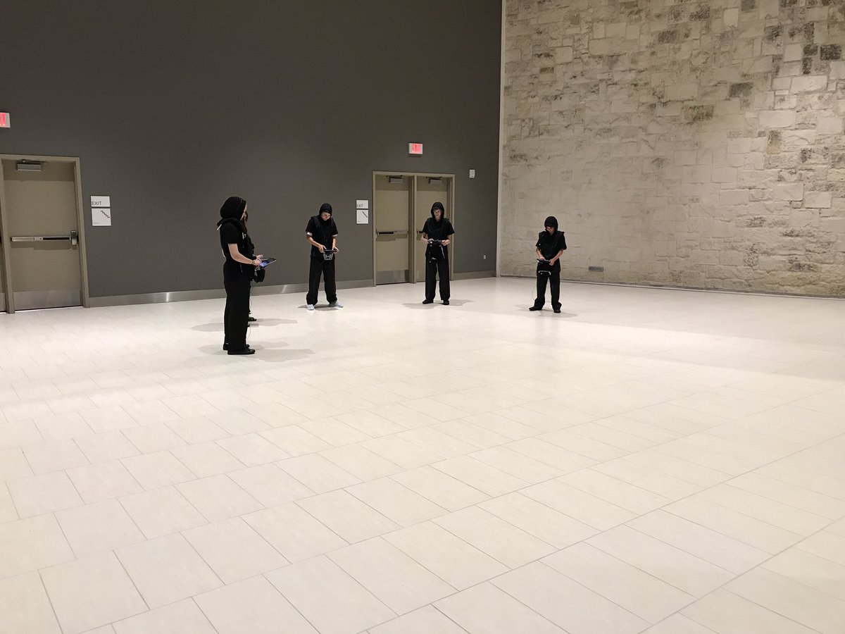 patrickwright01's tweet photo. Rehearsing late into the night last night. Come see SoundTapp iPad ensemble TODAY at 2:30 in the Stars Ballroom. #ISTE17 https://t.co/E8XM6kVgtp