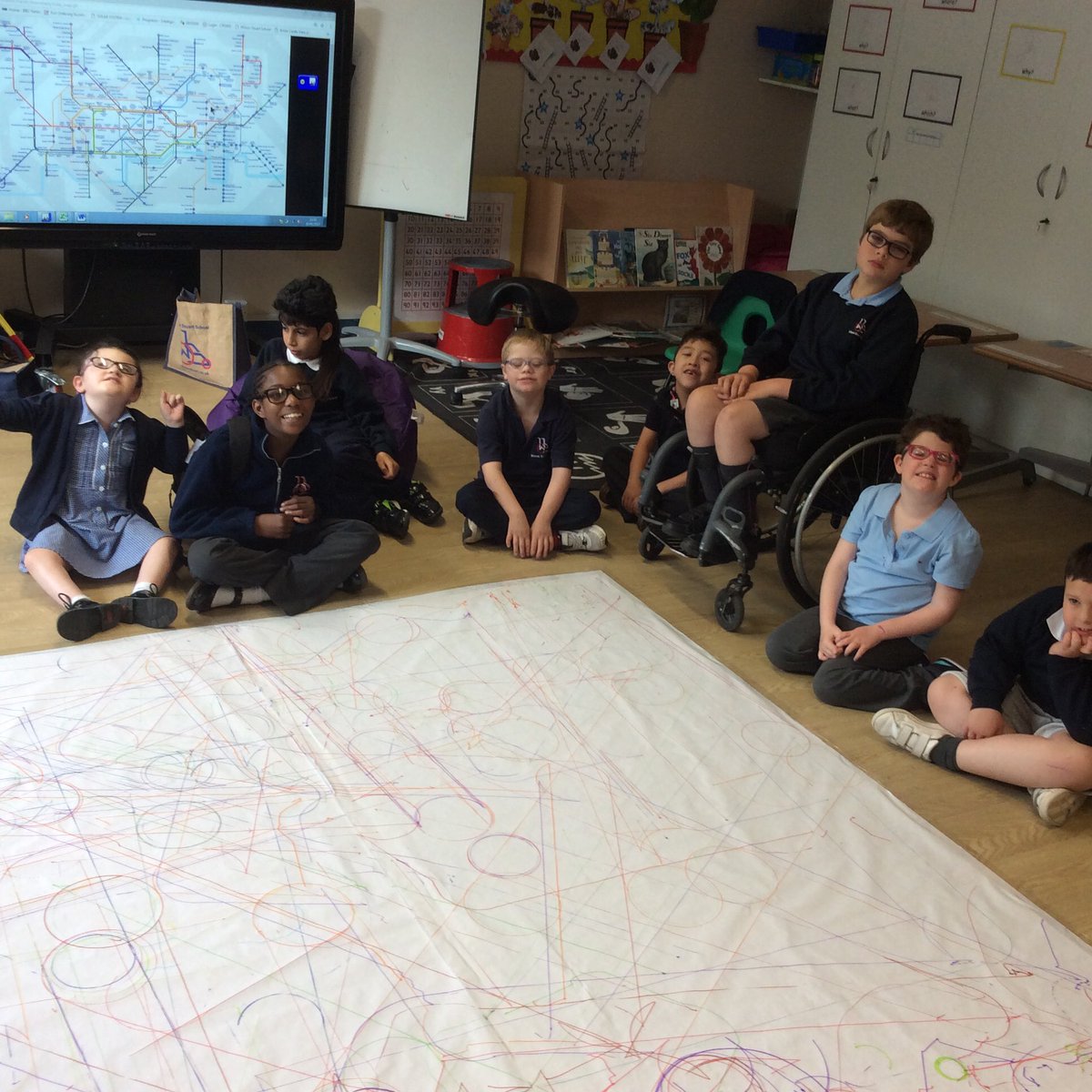 wilsonstfeed's tweet photo. #wsmeerkats creating art with bee-bots in #wscomputing. We decided it looked like the London Tube map! https://t.co/VM7s5gj3NU