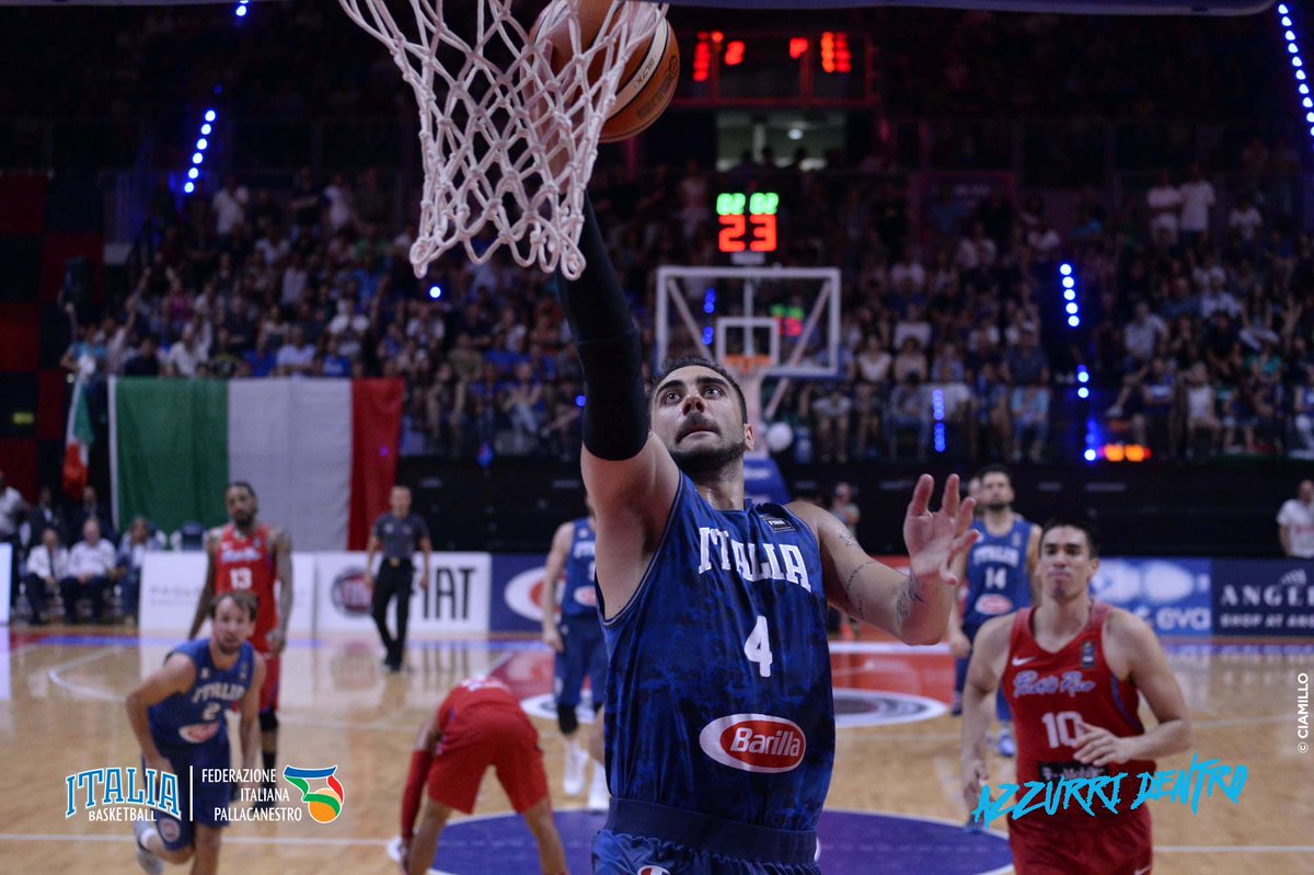 Italbasket's tweet photo. #Italbasket #trainingcamp2017 Ventesimo marcatore all time in Azzurro (quasi 10 di media). Swag! @pietroaradori 🇮🇹➡️✅ https://t.co/cOa9stQY2A
