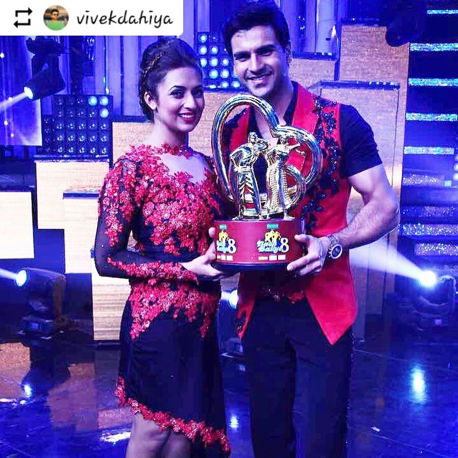 SitlaniMegha's tweet photo. Late but congratulations to the most deserving couple of nb8...#DivekWinsNachBaliye8  karma speaks 😘 kudosss 👏👏 @vivekdahiya08  @Divyanka_T https://t.co/EQJJYEgegD