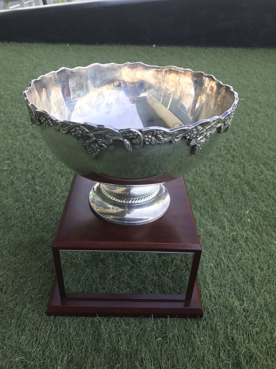 ImStewy's tweet photo. Well done to @katdrkat and the Northern Tide on winning the inaugural Women's NT Strike League title. #SL01 @NTCricket https://t.co/YXPu0h6oZ8