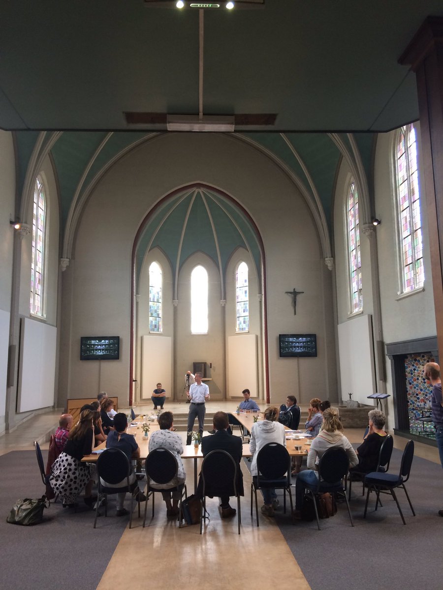 Cellozorg's tweet photo. Boeiend betoog @stijnvankreij in prachtige ambiance kapel @LandparkAssisie over #omgekeerdeintegratie #zorg @StichtingPrisma #NLOnbeperkt https://t.co/83hE6I8NWc
