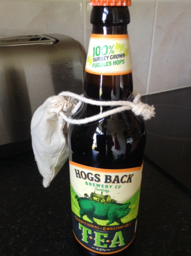 philmellows's tweet photo. Morning TEA, served with a bag of Fuggles! Thanks @HogsBackBrewing #HogsBackTEA https://t.co/HCBaWCKE2l