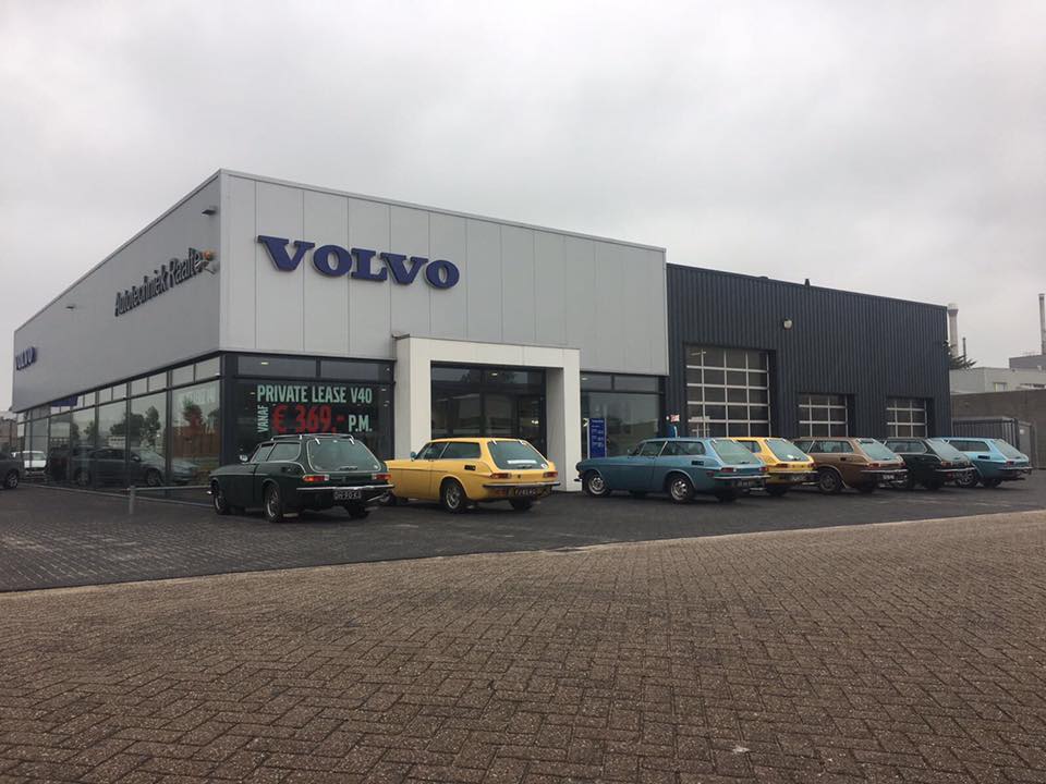 #P1800es Tijdens een tour door Gelderland en Overijssel even uitrusten bij #Autotechniekraalte onder het genot van koffie met P1800gebak!