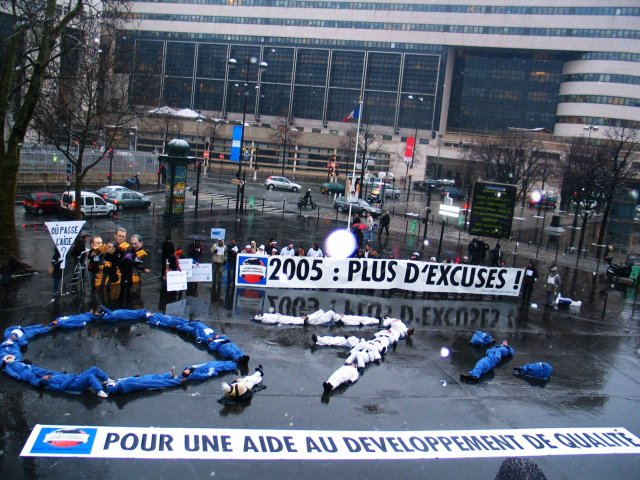 fabriceferrier's tweet photo. @PrintempsSolidr @Solidays 12 ans après notre action #2005plusdexcuses à #Bercy
@PrintempsSolidr tue le job @Solidays
Serons-nous entendus #2017Annéedu07 ?
#APD2017 https://t.co/N4xGYTL0DH