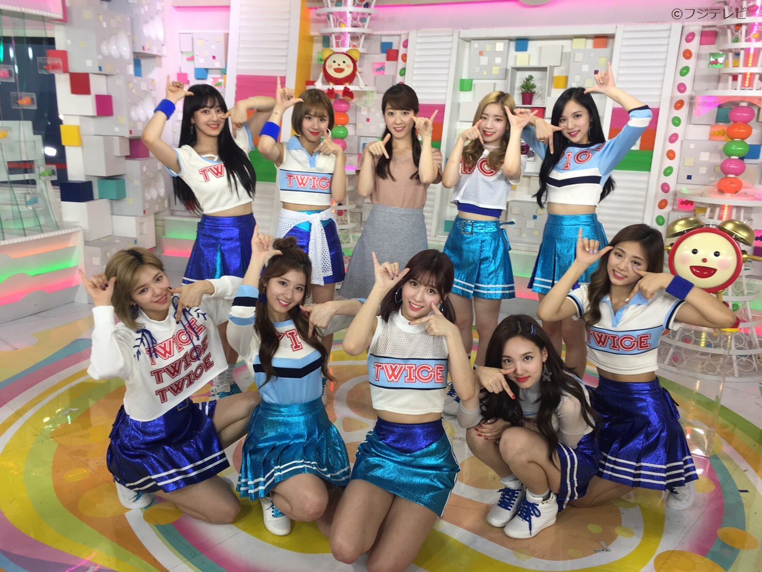 Twitter 上的 めざましテレビ Twiceのみなさんにインタビュー Tt 日本語バージョンのmvや 新曲 Signal についてお話を聞いてきたよ ６時３０分過ぎ放送予定 めざましテレビ T Co Rpdla2itjy Twitter