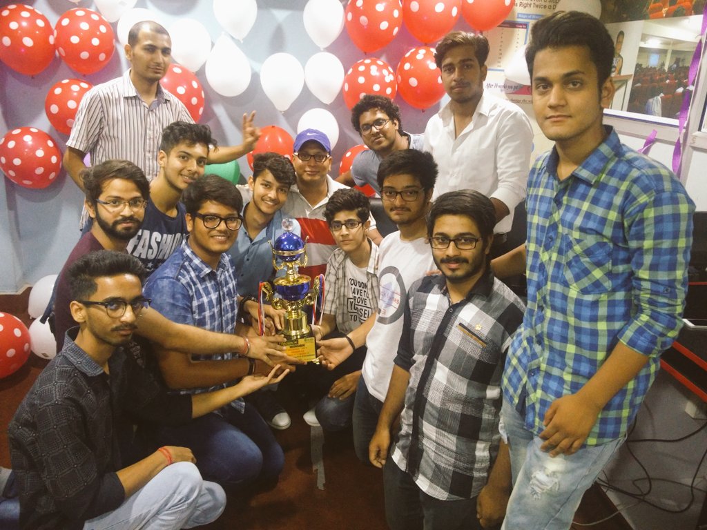 RealCyberGuru's tweet photo. @Adarshpant - Winner of #HackTrix2k17 #HackathonUK
Many Congratulations to your from Team @CyberRadix. Good Luck..
https://t.co/ehKdYTAoVN https://t.co/QnWwm2u1qu