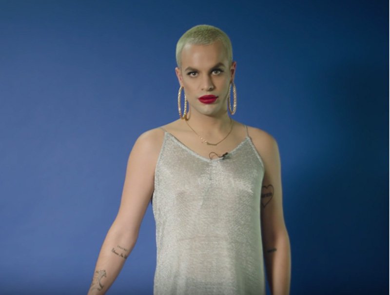 smoda's tweet photo. [VÍDEO] El nuevo anuncio de @Tinder celebra que todos somos diferentes https://t.co/g1Uo9lqiLl https://t.co/q6dDjgR9dw