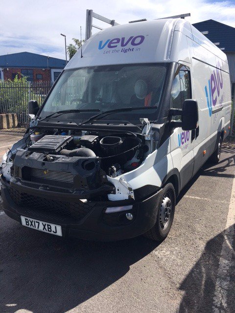 AverysBuzz's tweet photo. We're feeling the #mondaymotivation busy, busy, busy #workhardplayharder #Trucks #workshop https://t.co/VHXGxa6Tjw