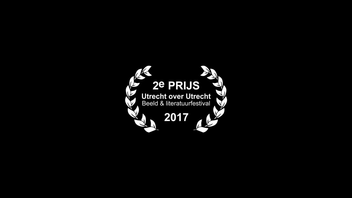 steentje95's tweet photo. Samen met @Viniboy16 gister de 2de plek behaald op het Utrecht over Utrecht, Beeld &amp; literatuur festival.

https://t.co/ARXuZp6zdY https://t.co/JtpeCFbW0v